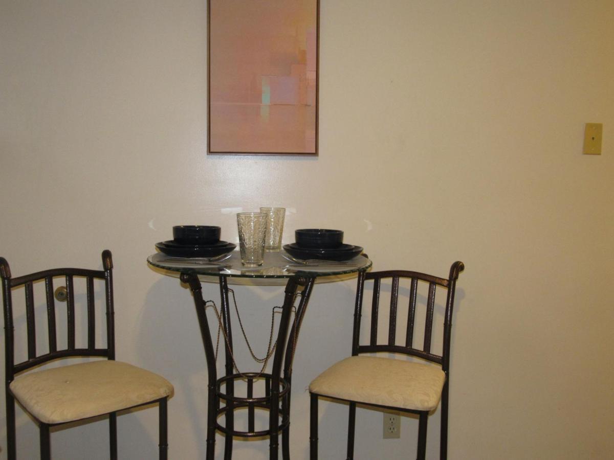 Located In The Noma-Gallaudet Neighborhood Apartment Вашингтон Екстериор снимка