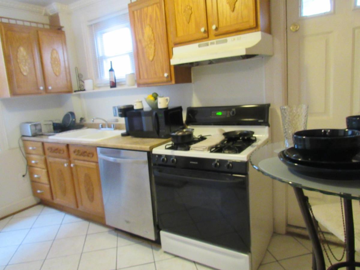 Located In The Noma-Gallaudet Neighborhood Apartment Вашингтон Екстериор снимка
